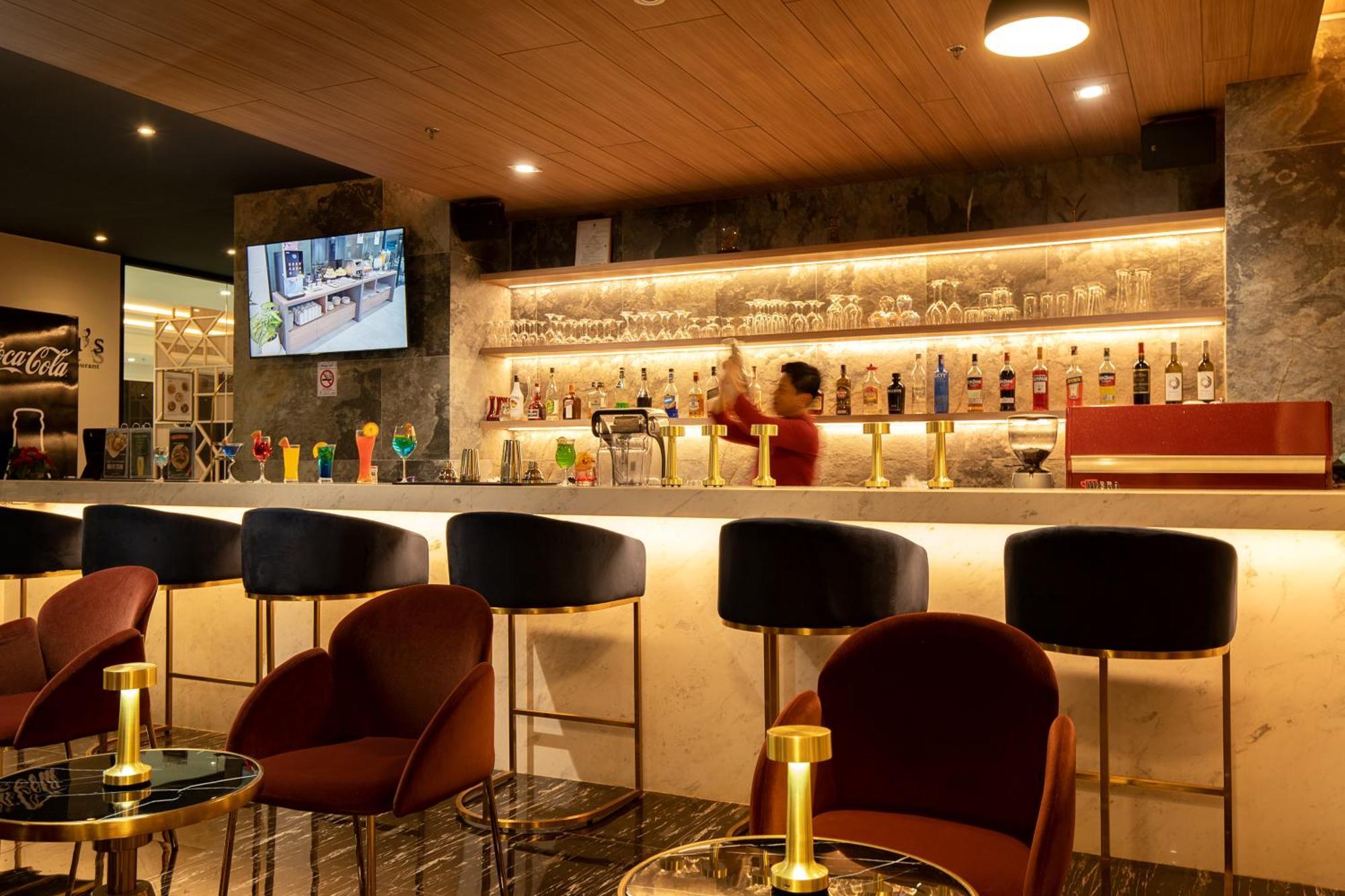Thaya Hotel Bangkok Dış mekan fotoğraf